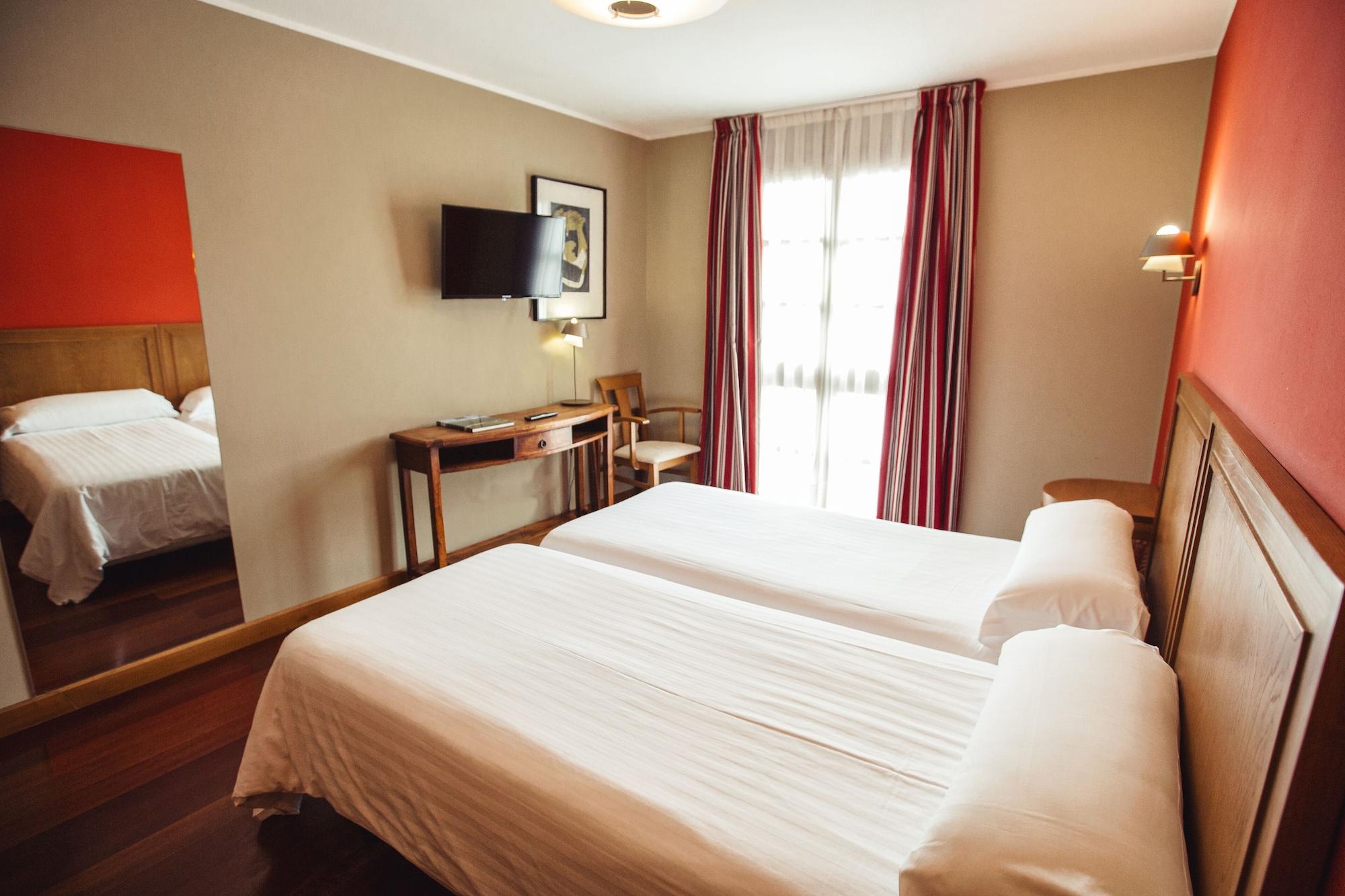 Hotel El Sella Cangas de Onis Bagian luar foto