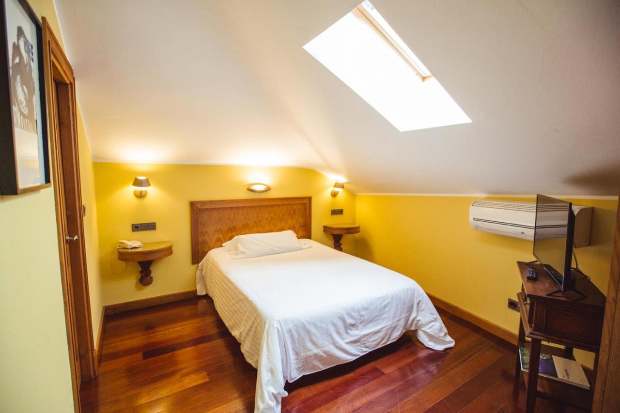 Hotel El Sella Cangas de Onis Bagian luar foto
