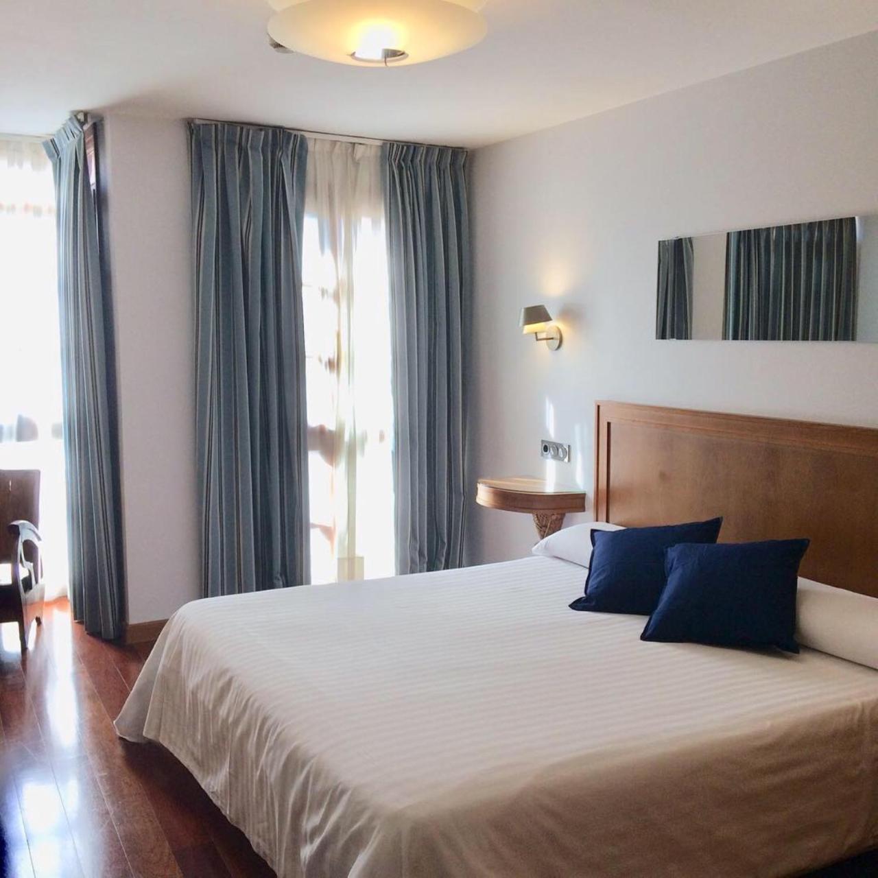 Hotel El Sella Cangas de Onis Bagian luar foto